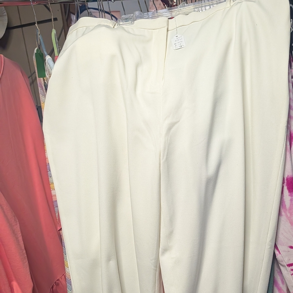 Dialogue pants